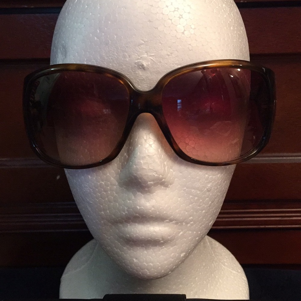 Designer DOLCE GABBANA sunglasses, brown color with Gold logo letters on arms.. - Picture 4 of 8